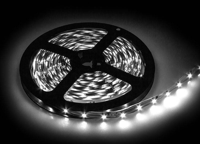 Лента светодиодная LS 28CW-60/33 60LED 4.8Вт/м 12В IP33 6000K (5м/упак.) IN HOME